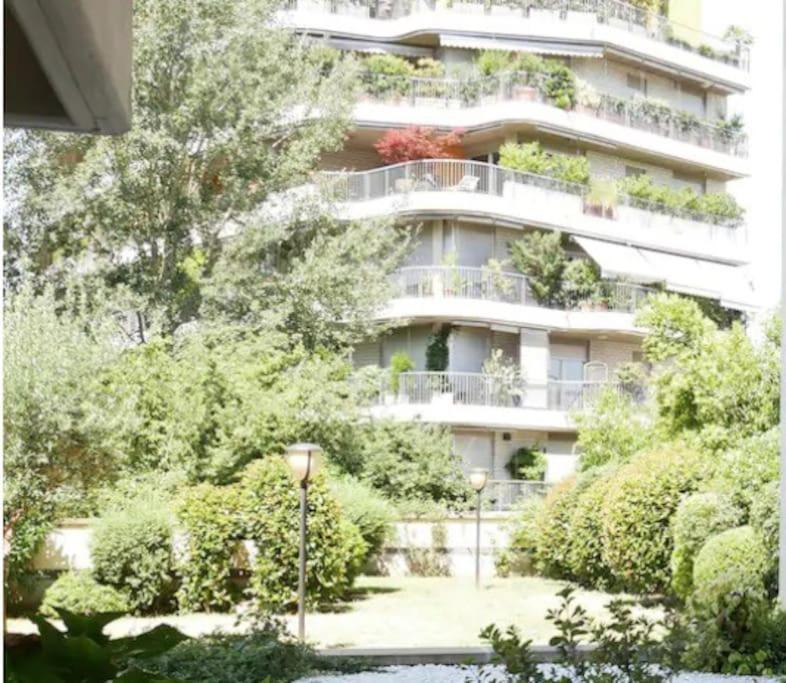 Appartamento Vista San Luca Con Terrazza Panoramica Bologna Kültér fotó